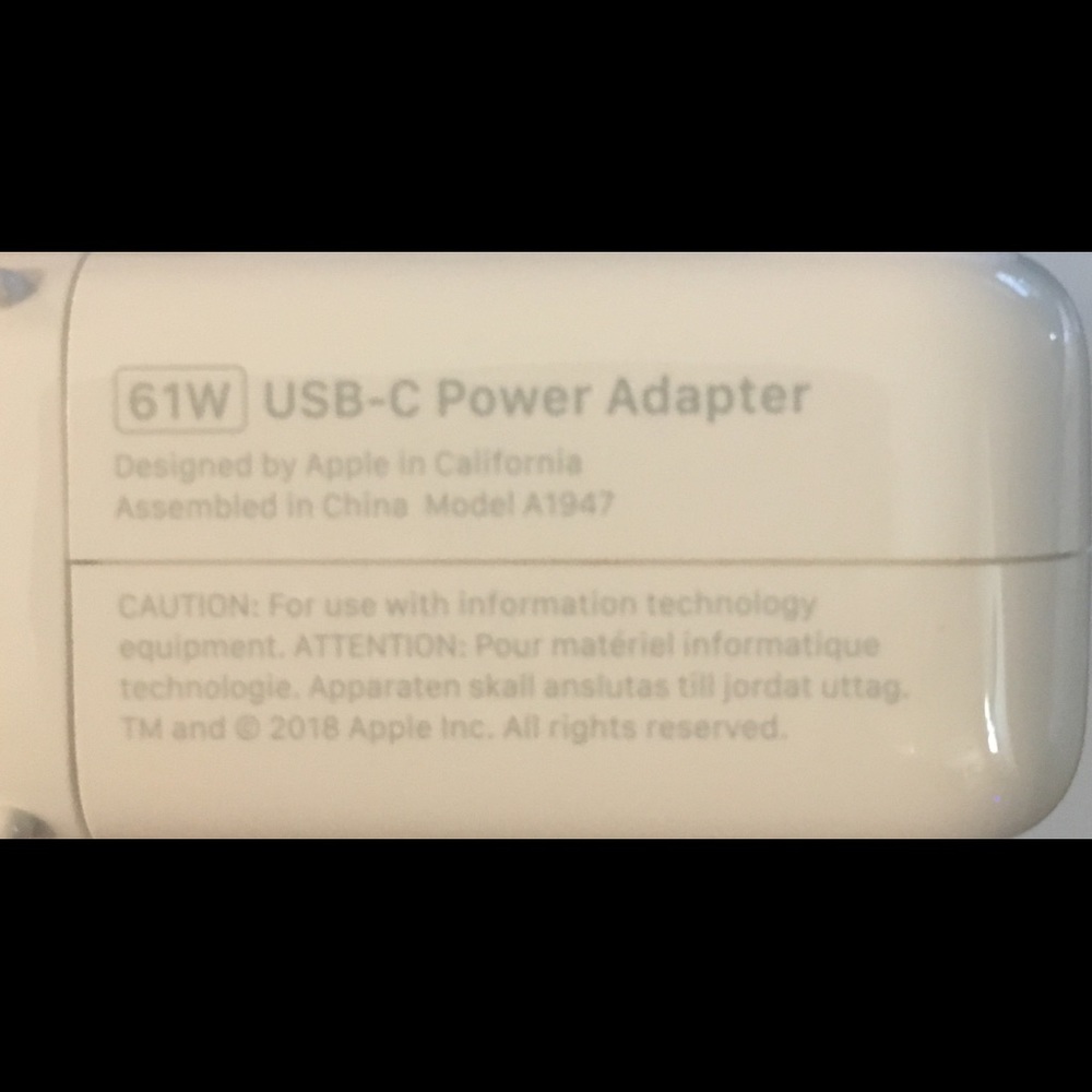 Apple 61W USB- C Power Adapter